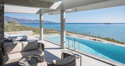 Luxurious Seafront Villa Karystos
