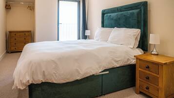 3 camere, con stile personalizzato, con arredamento individuale