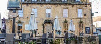 Bears Court North Barn 8