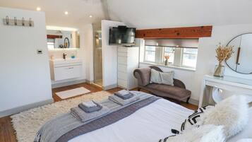 3 camere, con stile personalizzato, con arredamento individuale