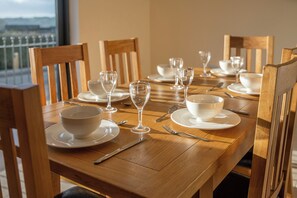 Dining - Bears Court Barn 5 (Cheltenham)