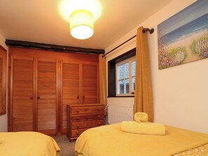 2 bedrooms, individually decorated, individually furnished, free WiFi