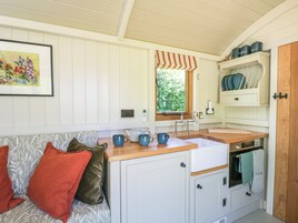 Cottage | Interior