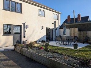 Cottage | Outdoor dining