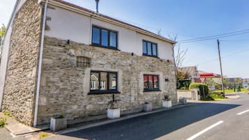 Cottage | Exterior