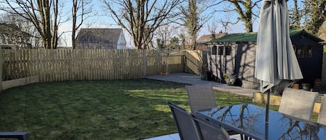 Mökki | Ulkoruokailutilat