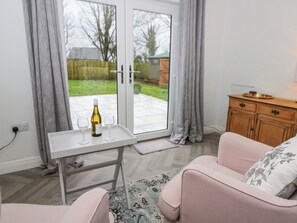 Cottage | Living area