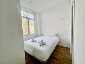 Classic Double Room | Free WiFi - Hostal Bernabeu (Madrid)