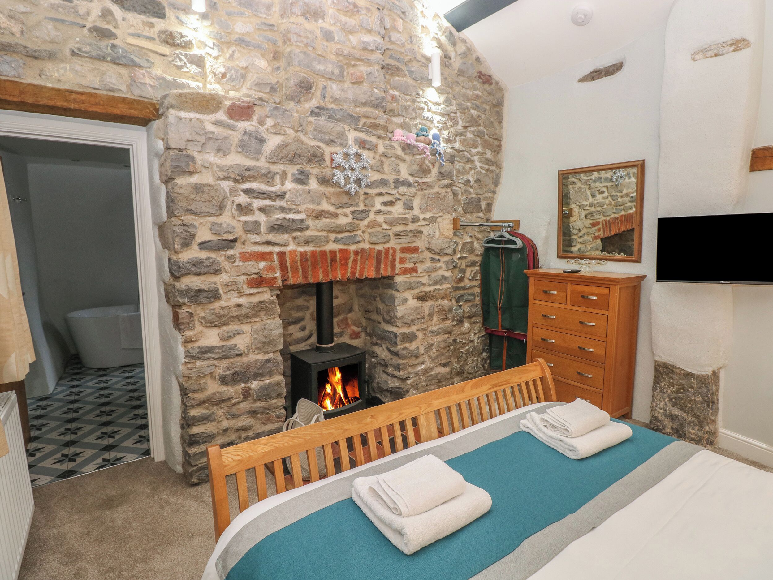 3 多间卧室、特色装修、特色家居、免费 WiFi