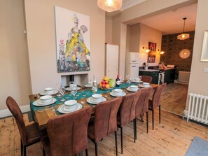 Dining - Coronation House (Scarborough)