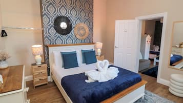 5 bedrooms, individually decorated, individually furnished, free WiFi