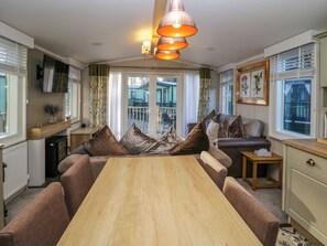 Living area - Lily Rose Lodge (Windermere)