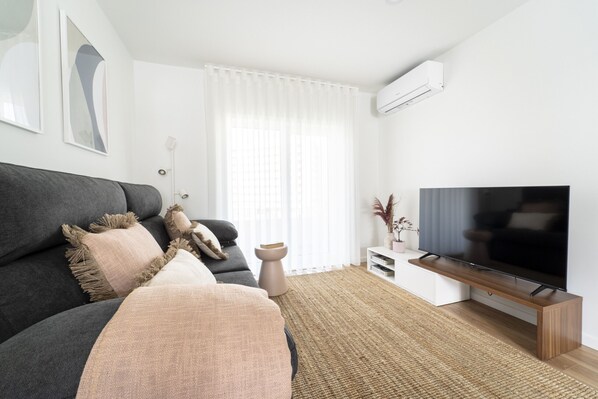 TV