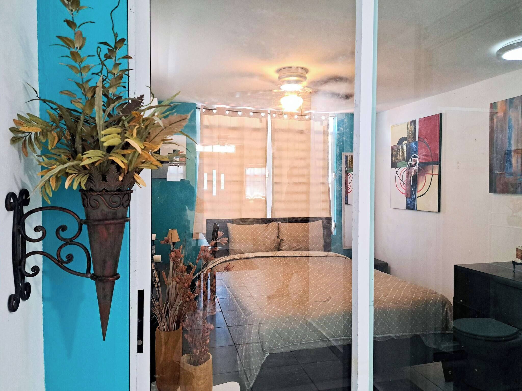 1 habitación, internet, ropa de cama y acceso para silla de ruedas 