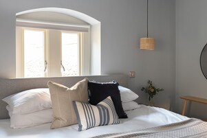 高级公寓 | 1   多间卧室、埃及棉床单、高档床上用品、加厚床垫