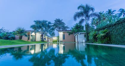 3 Tigers Resort & Hostel