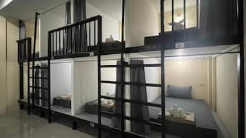 Comfort Shared Dormitory | WiFi (free), bed sheets