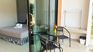 واي فاي مجانًا وملاءات أسرّة