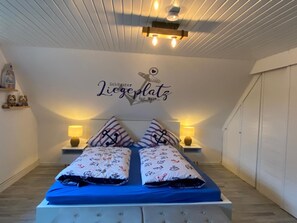 2 bedrooms, iron/ironing board, travel crib, free WiFi