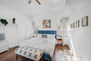 3 bedrooms, desk, iron/ironing board, travel crib