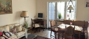 -Prince's room- / vacation apartment furnished with old English furniture