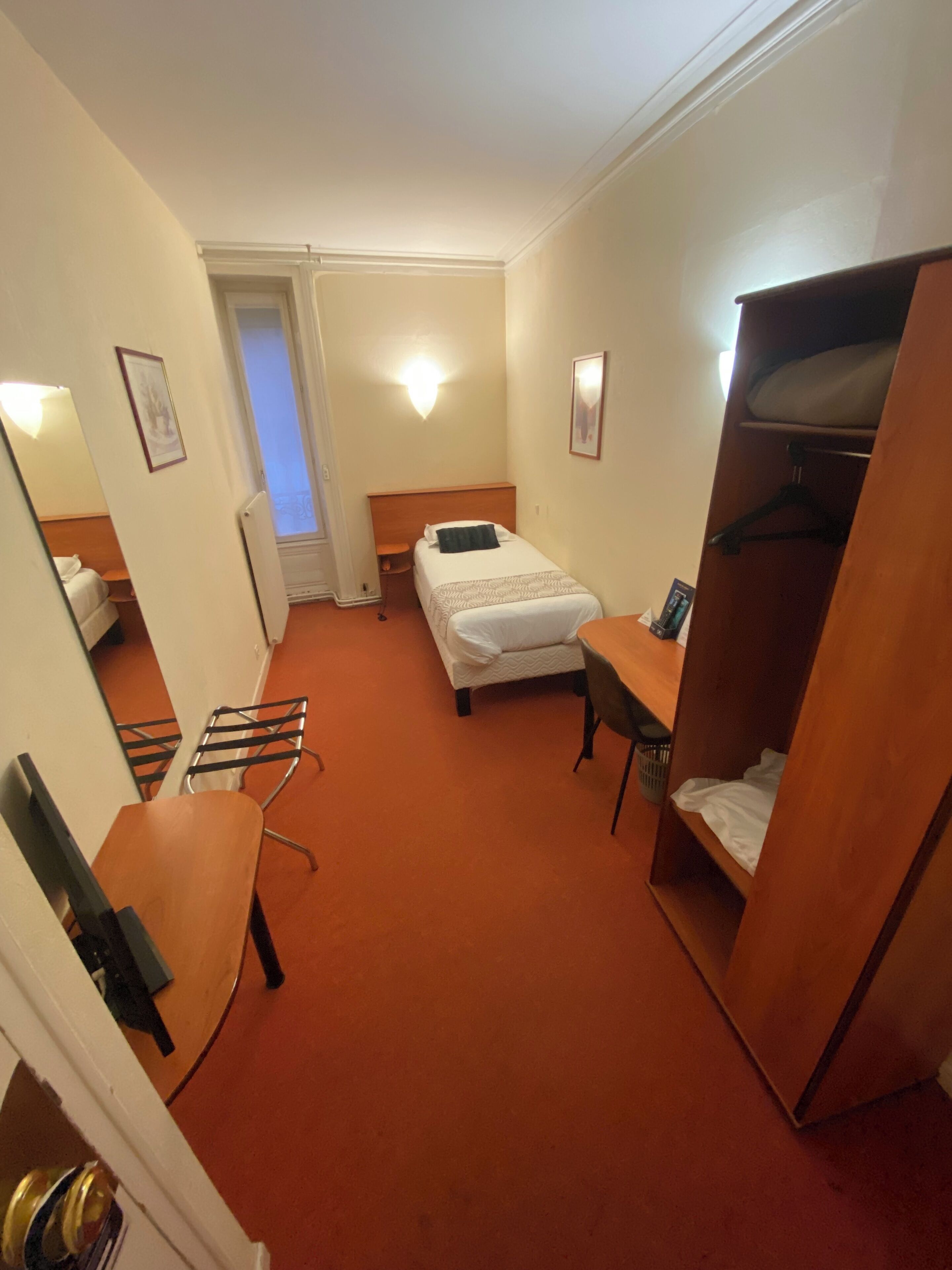 Enkeltrom, byutsikt | Wi-fi (inkludert)