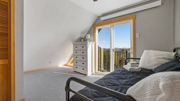 5 chambres, fer et planche à repasser, lit parapluie, Wi-Fi gratuit