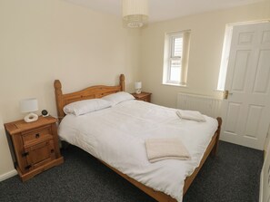 3 bedrooms, individually decorated, individually furnished, free WiFi