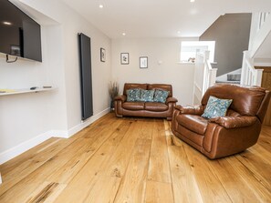 Cottage | Living area - Sunbird Cottage (Stoke-on-Trent)