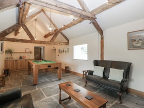 Cottage | Interior