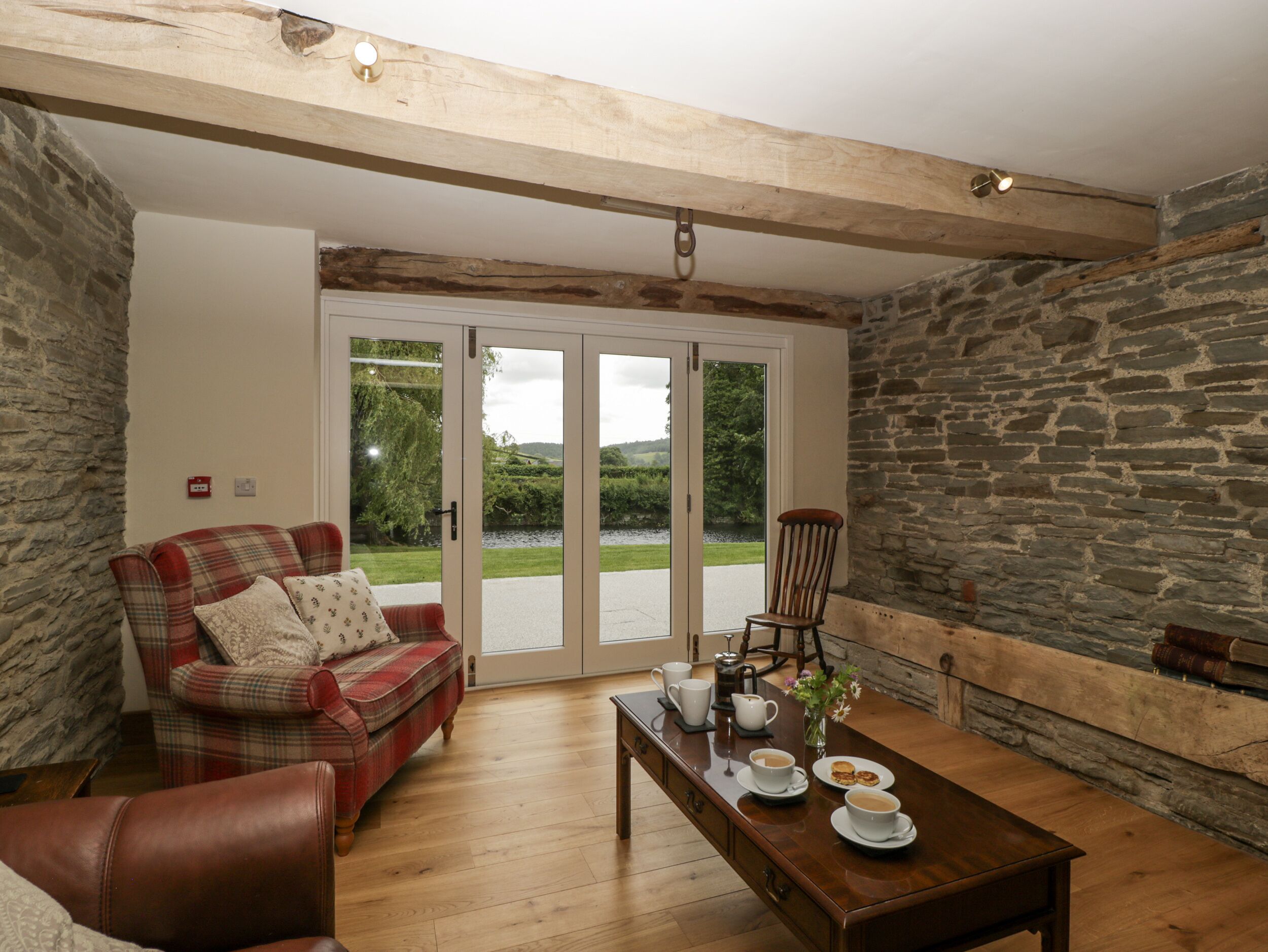 Cottage | Interior
