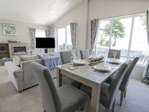 Dining - Olivia's Haven (Wemyss Bay)