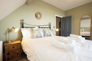 7 habitaciones, decoración personalizada y muebles diferentes 