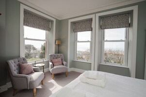 7 dormitorios, decoración individual, mobiliario individual