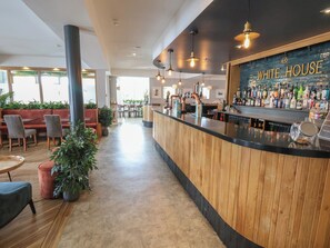 Bar (on property) - Lodge 3 (Saint Asaph)