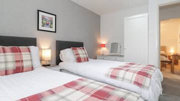 2 bedrooms, individually decorated, individually furnished, free WiFi