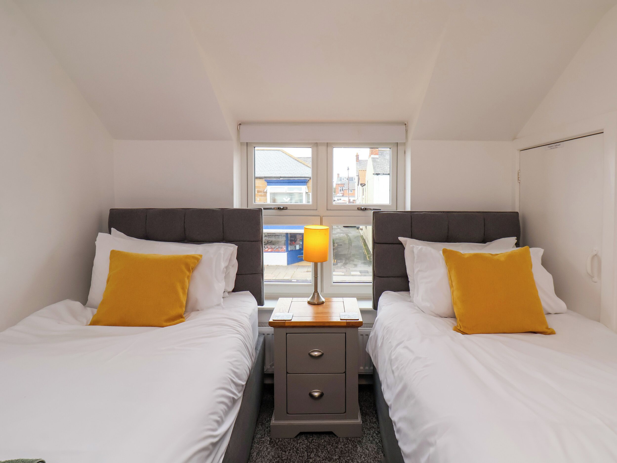 2 bedrooms, individually decorated, individually furnished, free WiFi