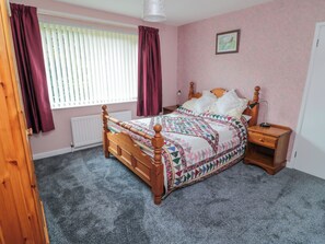 3 dormitorios, decoración individual, mobiliario individual