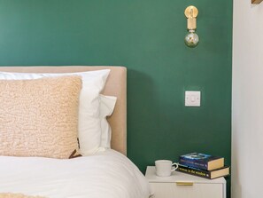 1 chambre, décoration personnalisée, ameublement personnalisé