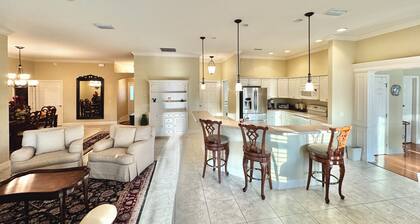 Birdies of Paradise - 3/2.5 in The Village of St. Charles