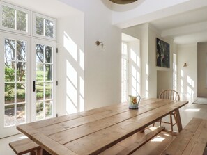 Cottage | Dining - Alston Hall (Plymouth)