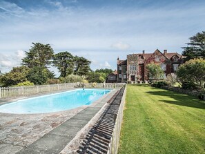 Indoor pool, outdoor pool - Alston Hall (Plymouth)