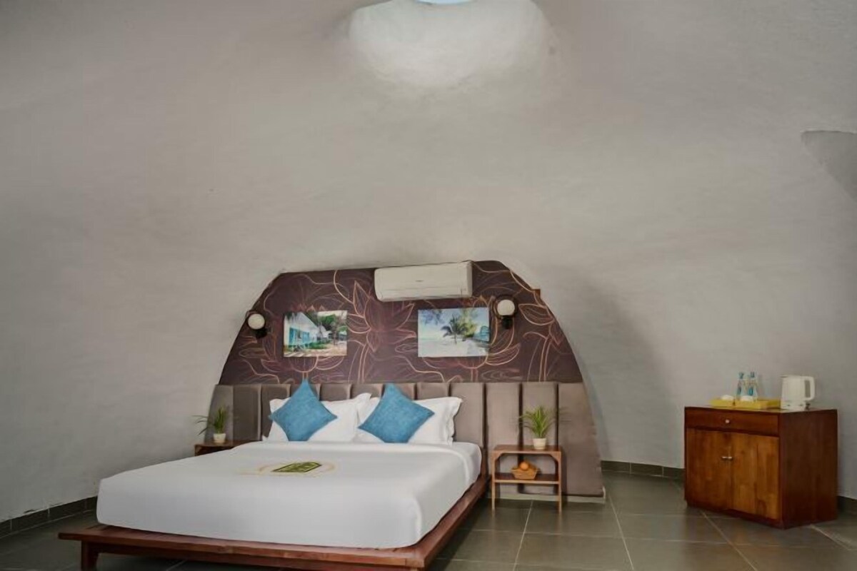 Minibar, bureau, Wi-Fi gratuit, draps fournis