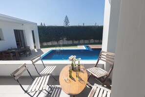 Villa, 3 Schlafzimmer, eigener Pool, Gartenblick | Pool