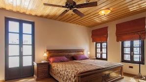 House, 3 Bedrooms, Balcony, Garden View