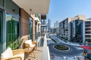 Property grounds - Chic 1BR APT with Pool, Gym & Kid's Playground (Dubai)