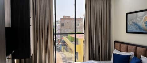 Standard Double Room | Desk, soundproofing, free WiFi