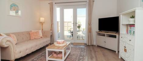 Cottage | Living area | DVD player