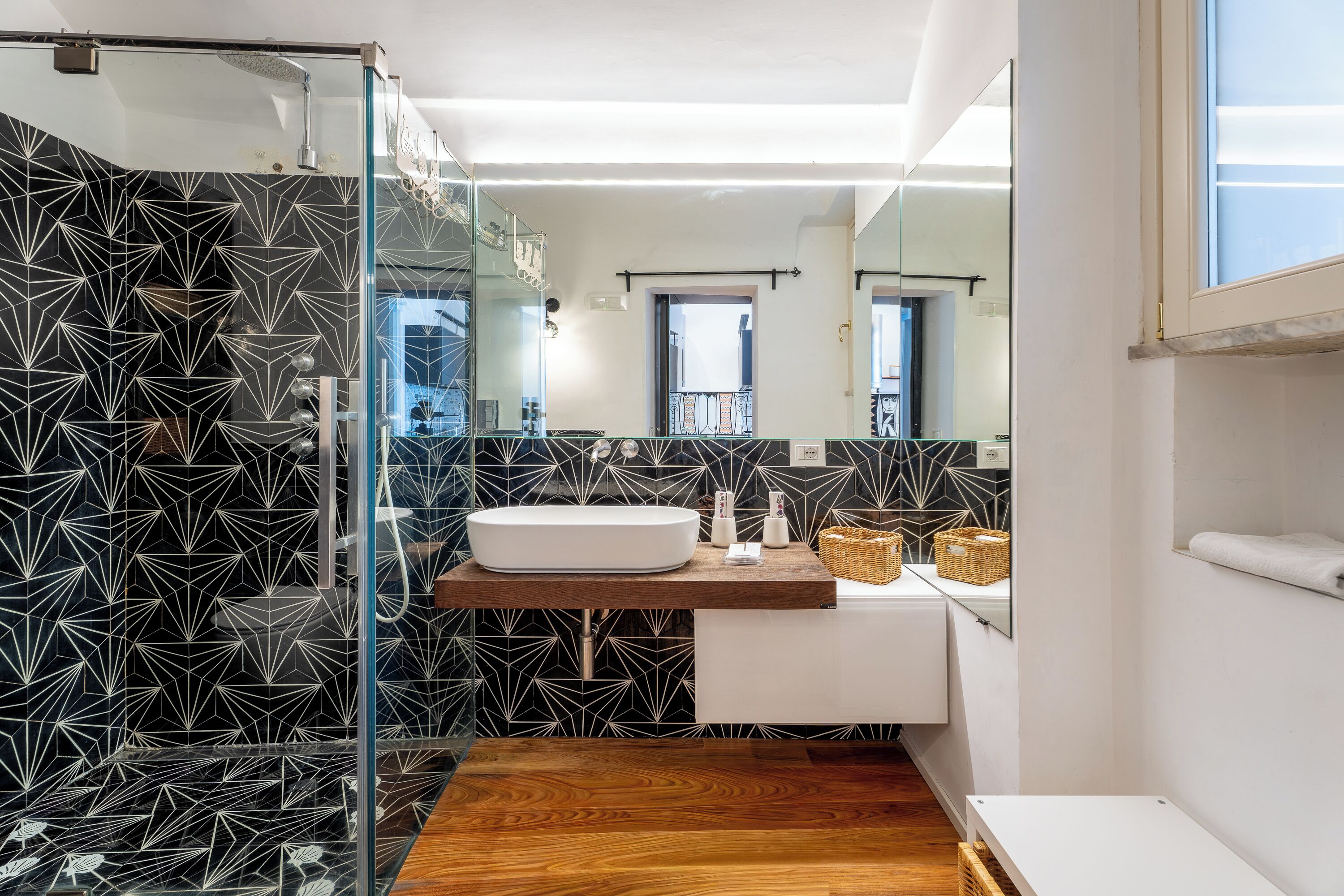 Appartamento, 2 camere da letto, balcone, vista mare | Bagno | Accappatoio, pantofole, bidet