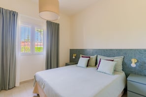2 bedrooms, iron/ironing board, travel cot, free WiFi - Nice apartment in villa for 5 guests with pool, WIFI, A/C and TV, close to Ostuni (San Vito Dei Normanni)